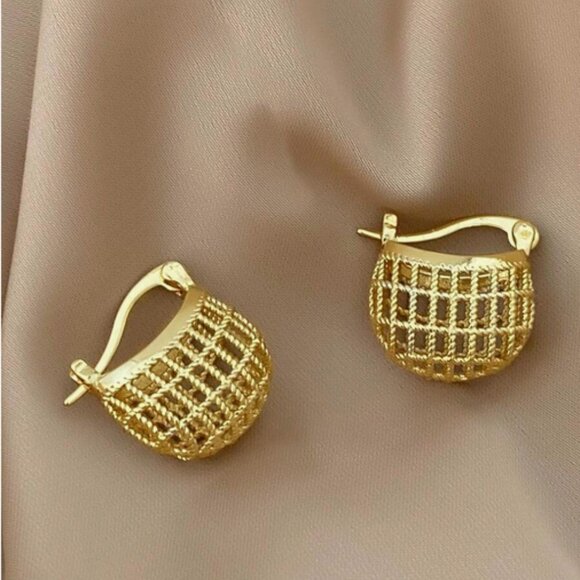 14K Gold Small Woven Basket Style Hoop Earrings Ladies 14 K Silver Hoops Jewelry